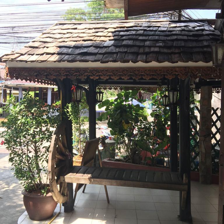 Baan Thai Homestay by bGb Villas Pantai Kata Bagian luar foto