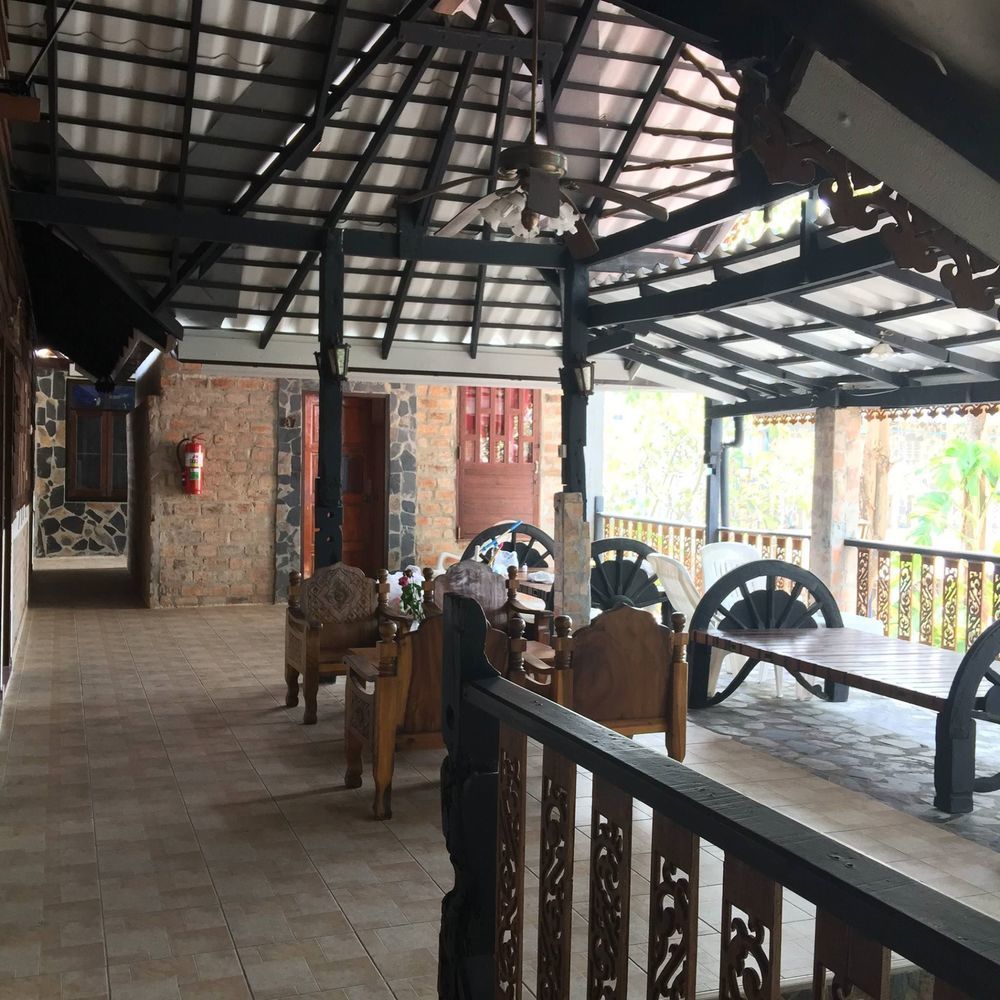 Baan Thai Homestay by bGb Villas Pantai Kata Bagian luar foto