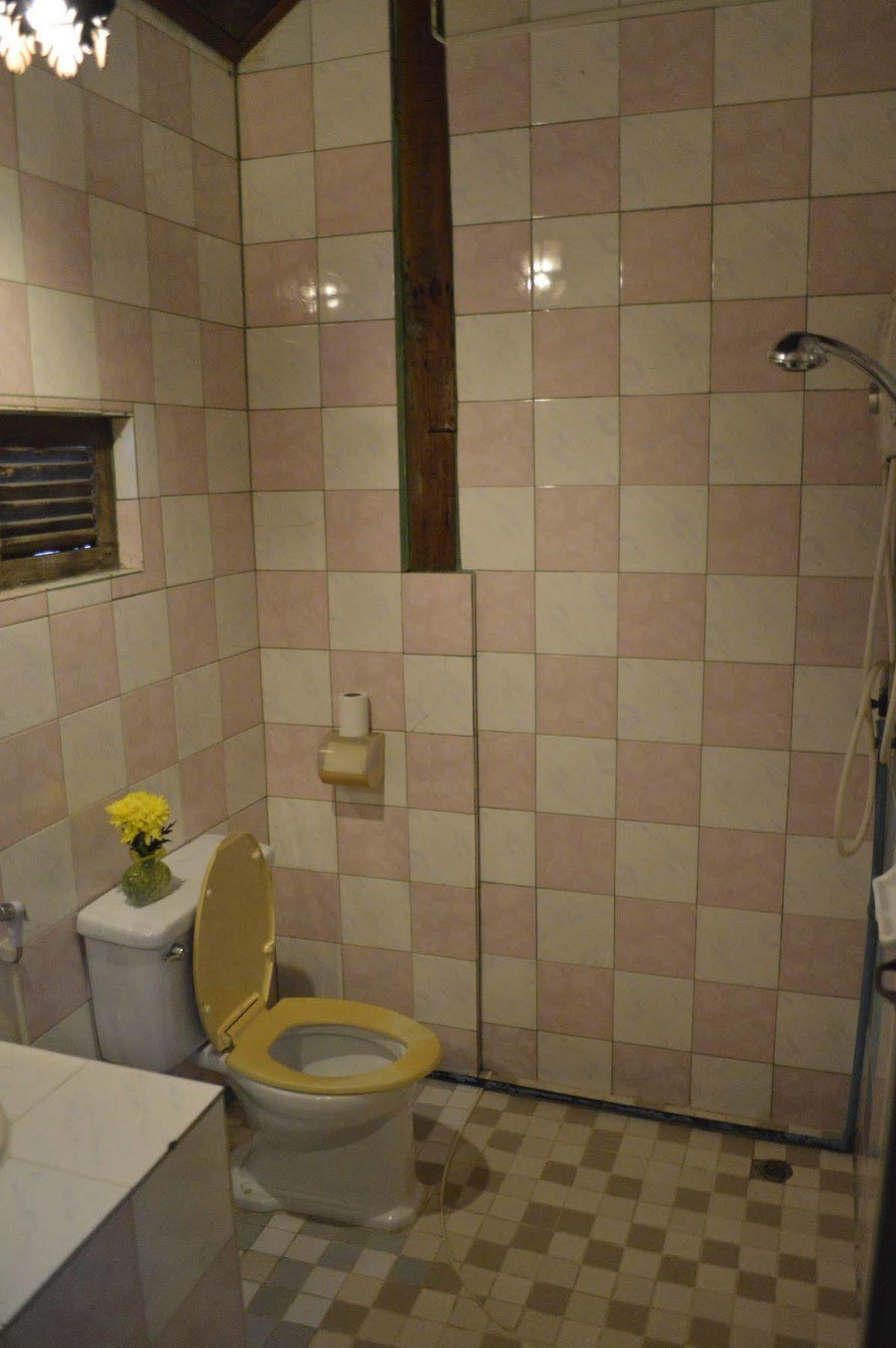 Baan Thai Homestay by bGb Villas Pantai Kata Bagian luar foto