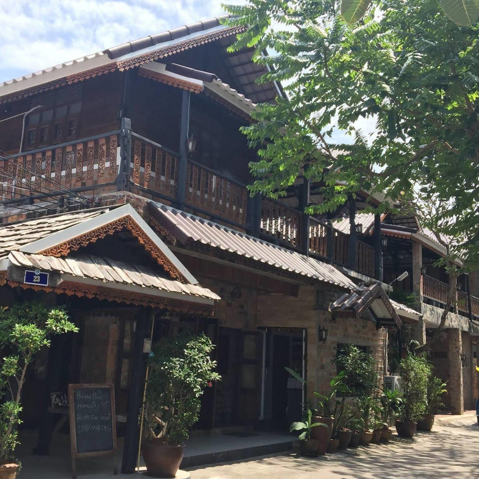 Baan Thai Homestay by bGb Villas Pantai Kata Bagian luar foto
